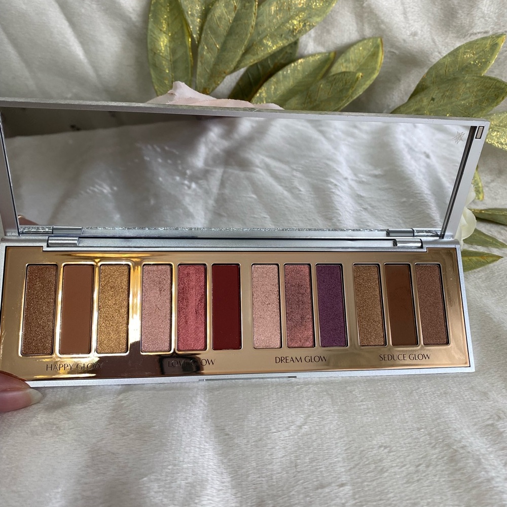 Charlotte Tilbury Bejewelled to Hypnotise Eyeshadow Palette - Multi-Color - Picture 7 of 7